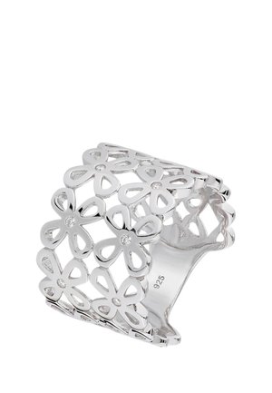 Silberner Ring mit mehreren filigranen Blumenmotiven, jede Blume hat einen kleinen Edelstein in der Mitte, im Inneren des Rings mit "925" gekennzeichnet.