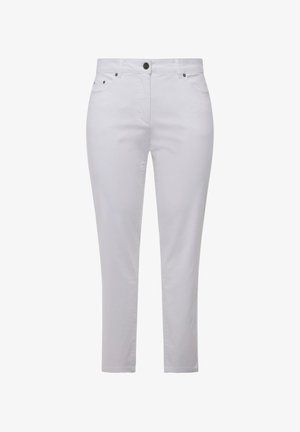 Pantalons en mélange de coton blanc avec une coupe slim, dotés de deux poches avant, d'une fermeture par bouton et de détails de couture subtils.