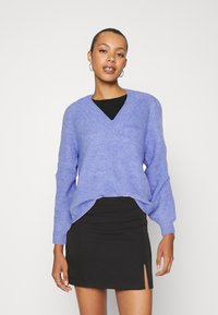 JDY JDYINGEBORG ADA LIFE V-NECK - Vesta - iolite/white ply