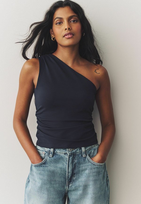 ONE SHOULDER RUCHED - Top