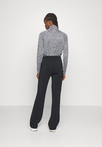 Guess BRENDA STRAIGHT LEG PANT - Tepláky - blue graphite grey