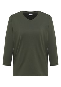 Chemise vert olive à manches trois-quarts avec col en V, fabriquée à partir d'un matériau doux et lisse, offrant une coupe décontractée et des détails de couture minimalistes.