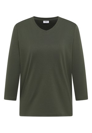 Olivengrøn T-shirt med V-udskæring og trekvartlange ærmer, lavet af blødt, glat materiale med en afslappet pasform og få syningsdetaljer.