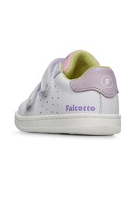 Sneaker bianco con dettagli viola, dotata di una parte superiore testurizzata, perforazioni per la traspirabilità e una fascetta a strappo per la chiusura.