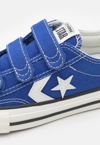 Converse STAR PLAYER 76 EASY ON UNISEX - Zapatillas - blue/vintage white/black