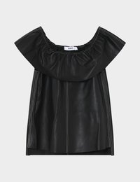 Μαύρο δερμάτινο τοπ με σχέδιο που αφήνει τους ώμους ακάλυπτους, διαθέτει σφιγμένο λαιμόκοψη και λευκές ραφές ως διακοσμητικά στοιχεία στα πλαϊνά.