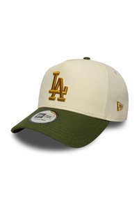 Baumwoll-Baseballkappe mit einer cremefarbenen Krone, grünem Schirm und gesticktem gelben LA-Logo. Verstellbar mit einem Marken-Inneren Etikett.