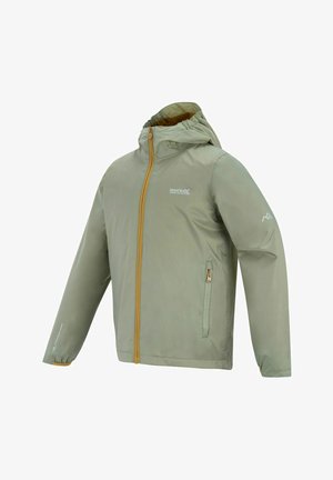 Jasnozielona kurtka outdoor z kapturem, z zamkiem z przodu, kieszenią na zamek, elastycznymi mankietami oraz logo "Regatta Great Outdoors" na piersi i rękawie.