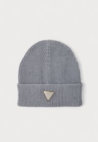Caciula tricotată gri cu margine pliată, având un patch triunghiular auriu pe față. Design texturat, material moale.