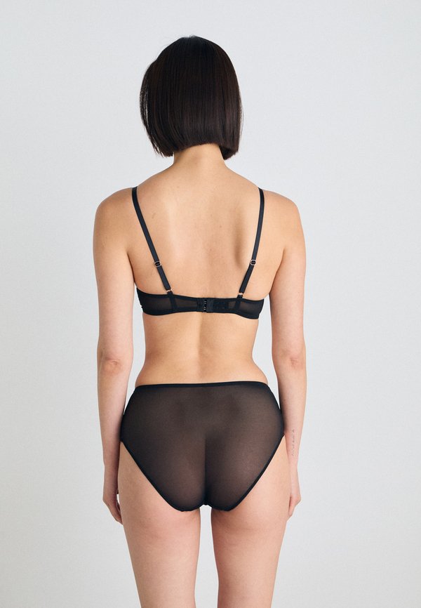 YESENIA 2 PACK - Briefs4