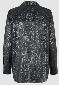 Schwarzes Paillettenshirt mit Kragen, langen Ärmeln und einer strukturierten Oberfläche, die von reflektierenden, schimmernden Pailletten durchzogen ist.