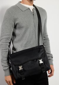 UNISEX - Rankinė per petį - black