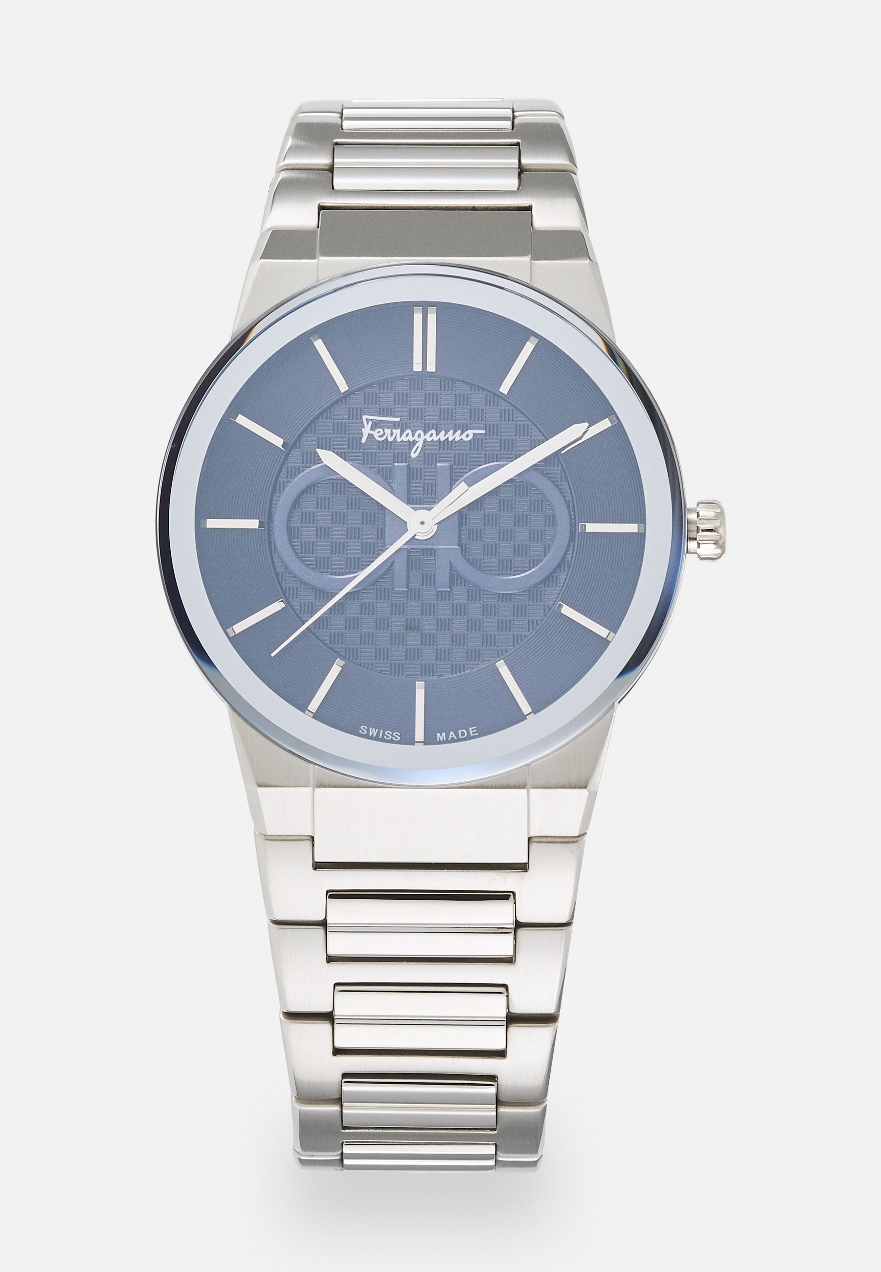 puma runners with ribbon