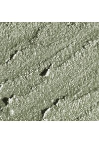 Groen gestructureerd poeder met een glinsterende finish, met een ruwe, ongelijke oppervlakte en subtiele lichtreflecties over het materiaal.