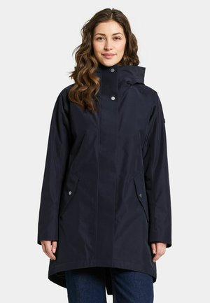 Marine waterdichte jas met capuchon, drukknoopsluiting, zijzakken en lange mouwen, met een slanke, gladde textuur.
