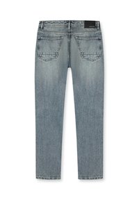 Lichtblauwe denim jeans met een rechte snit, voorzien van een donker etiket aan de achterkant, twee achterzakken en een gestructureerd oppervlak.