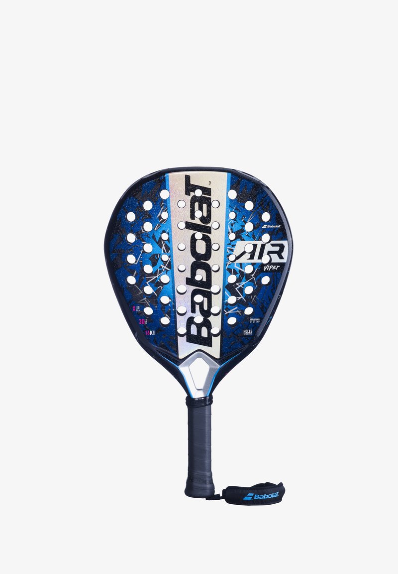 Babolat air viper padlen i blå og sort, med en tekstureret overflade, perforeringer og et sort greb med en håndledsrem.