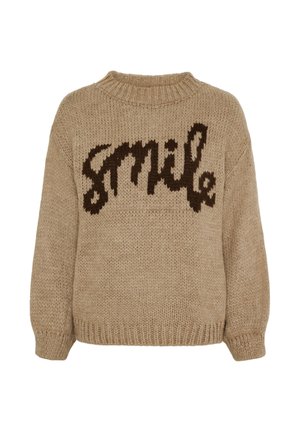 Beige strikket sweater med rund halsudskæring og lange ærmer. Har et brunt "smile" tekstdesign fremtrædende på forsiden.