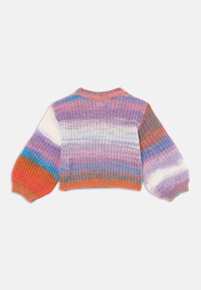 Maglione corto a maglia multicolore con maniche a palloncino, caratterizzato da strisce orizzontali in viola, rosa, bianco, arancione e blu.
