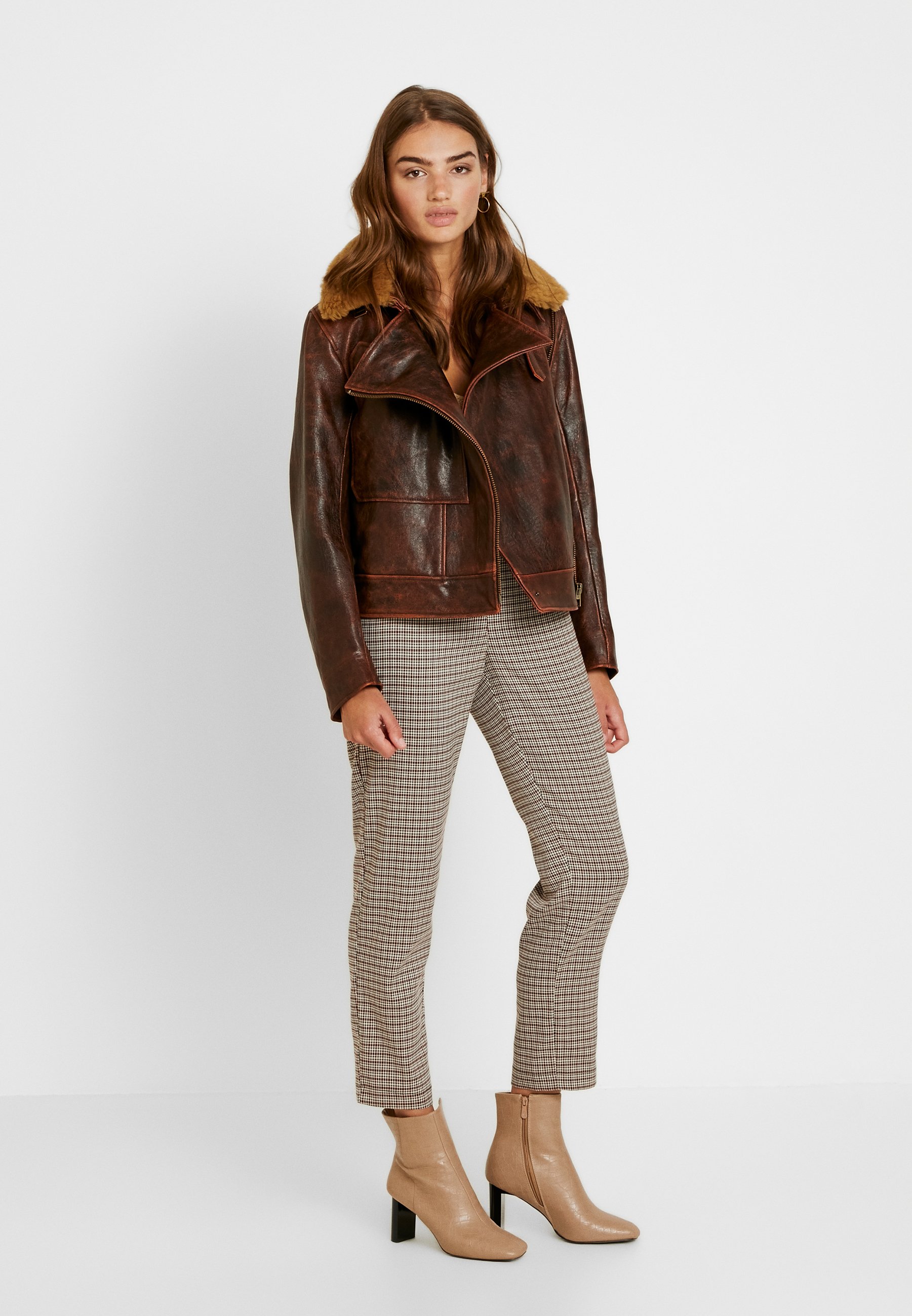 AVIATOR JACKET Leren jas brown AVIATOR JACKET Leren jas brown