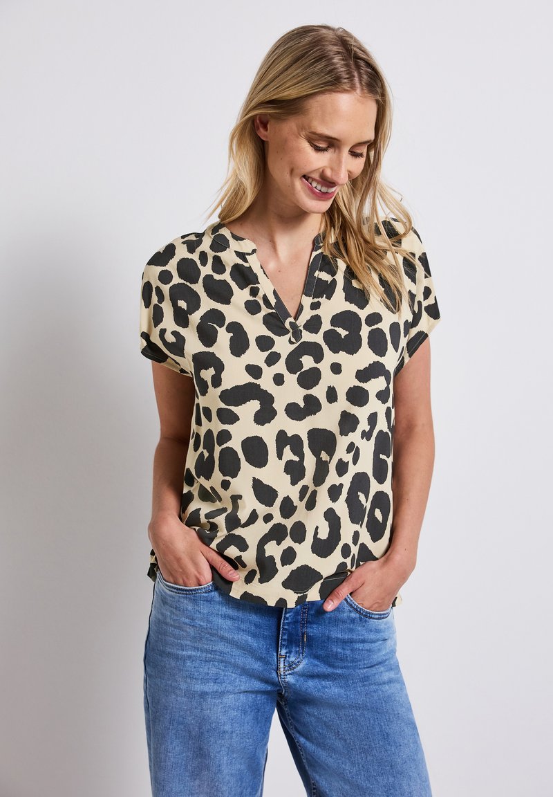 Street One - MIT LEO-MUSTER - Blouse - beige, Vergroten