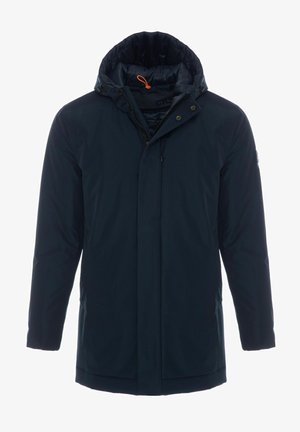 Tumši zils izolēts mētelis ar kapuci, ar oranžiem aukliņām, ar rāvējslēdzēju priekšā un sānu kabatām; gluda tekstūra un minimālisma dizains.