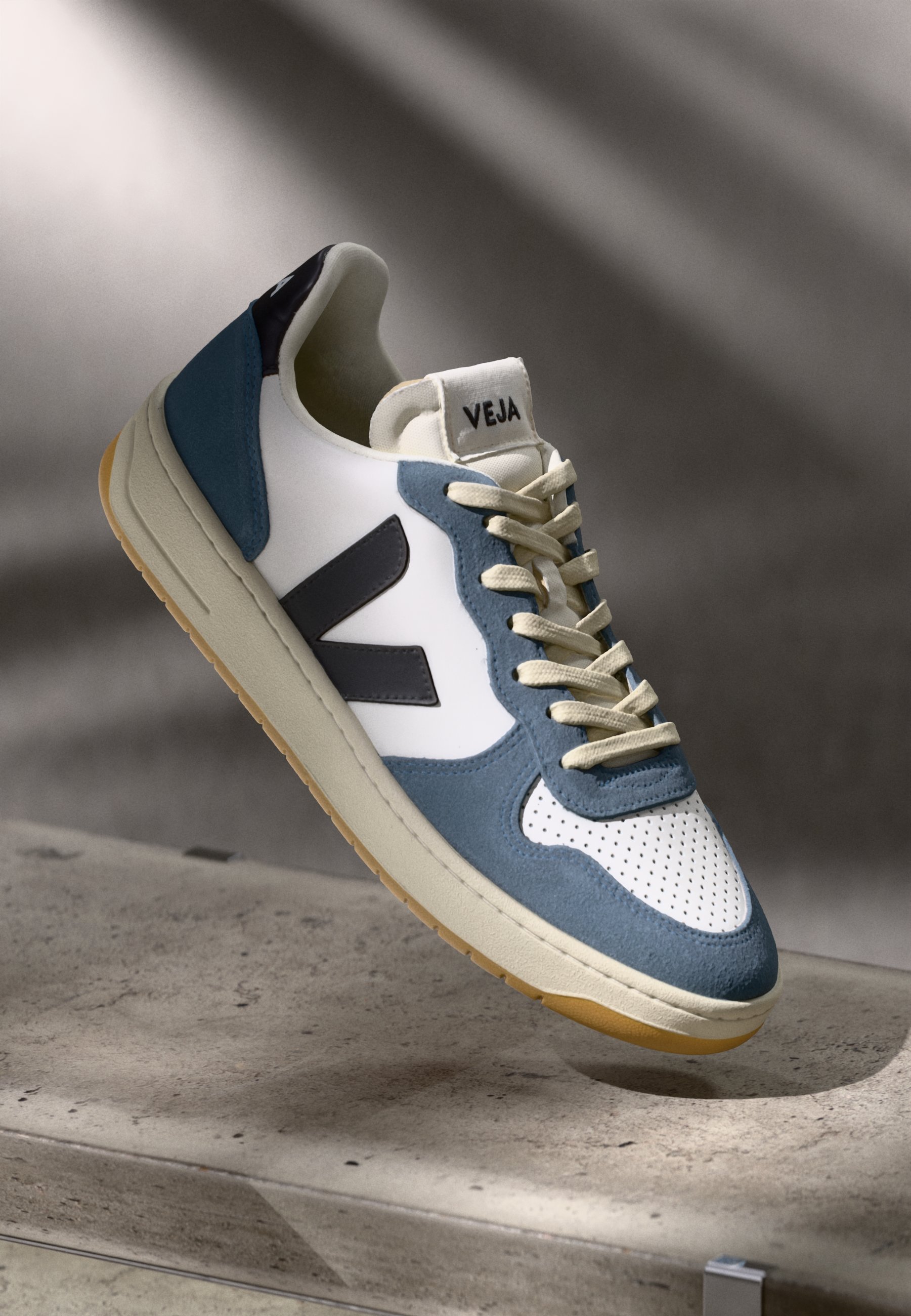 Veja V 10 - Sneakers basse - white/black/california/bianco