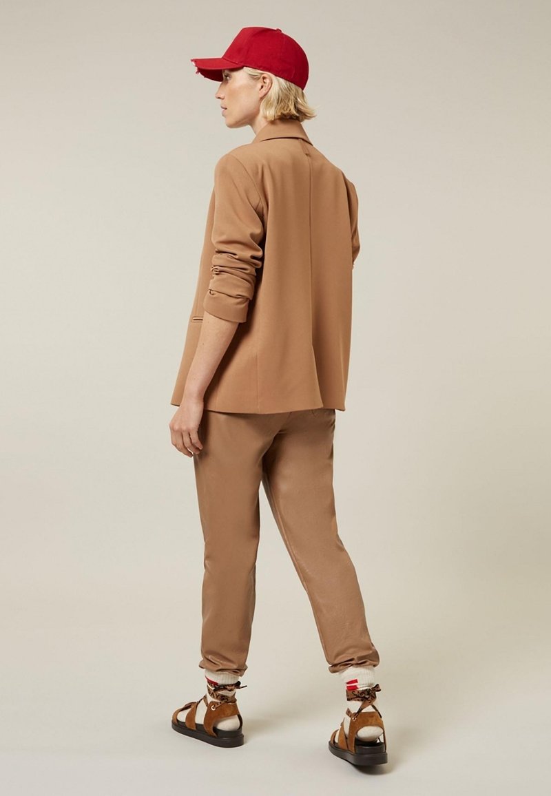 Damen Leichte Jacken | 10DAYS DOUBLE BREASTED Blazer dark latte/braun - MF47984 Damen Leichte Jacken | 10DAYS DOUBLE BREASTED Blazer dark latte/braun - MF47984