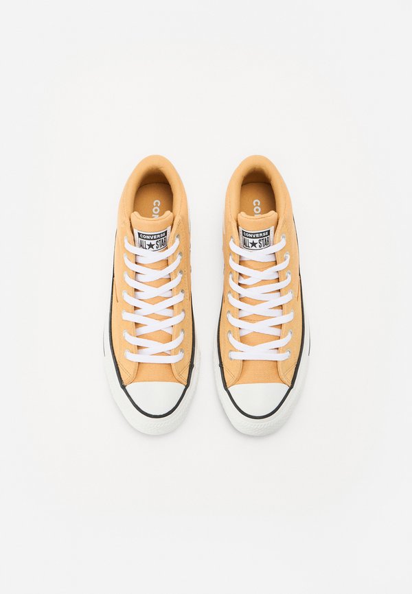 CHUCK TAYLOR UNISEX - High-top trainers4