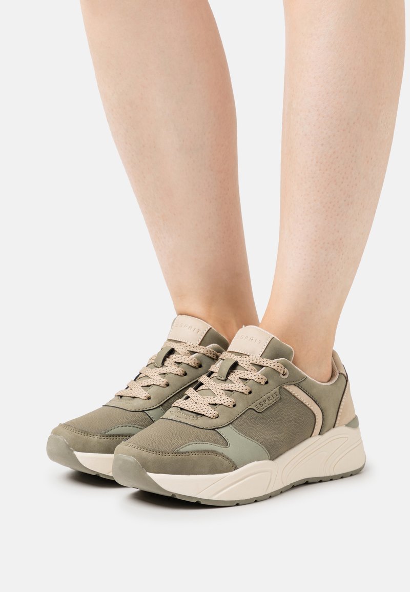 Esprit Trainers - forest