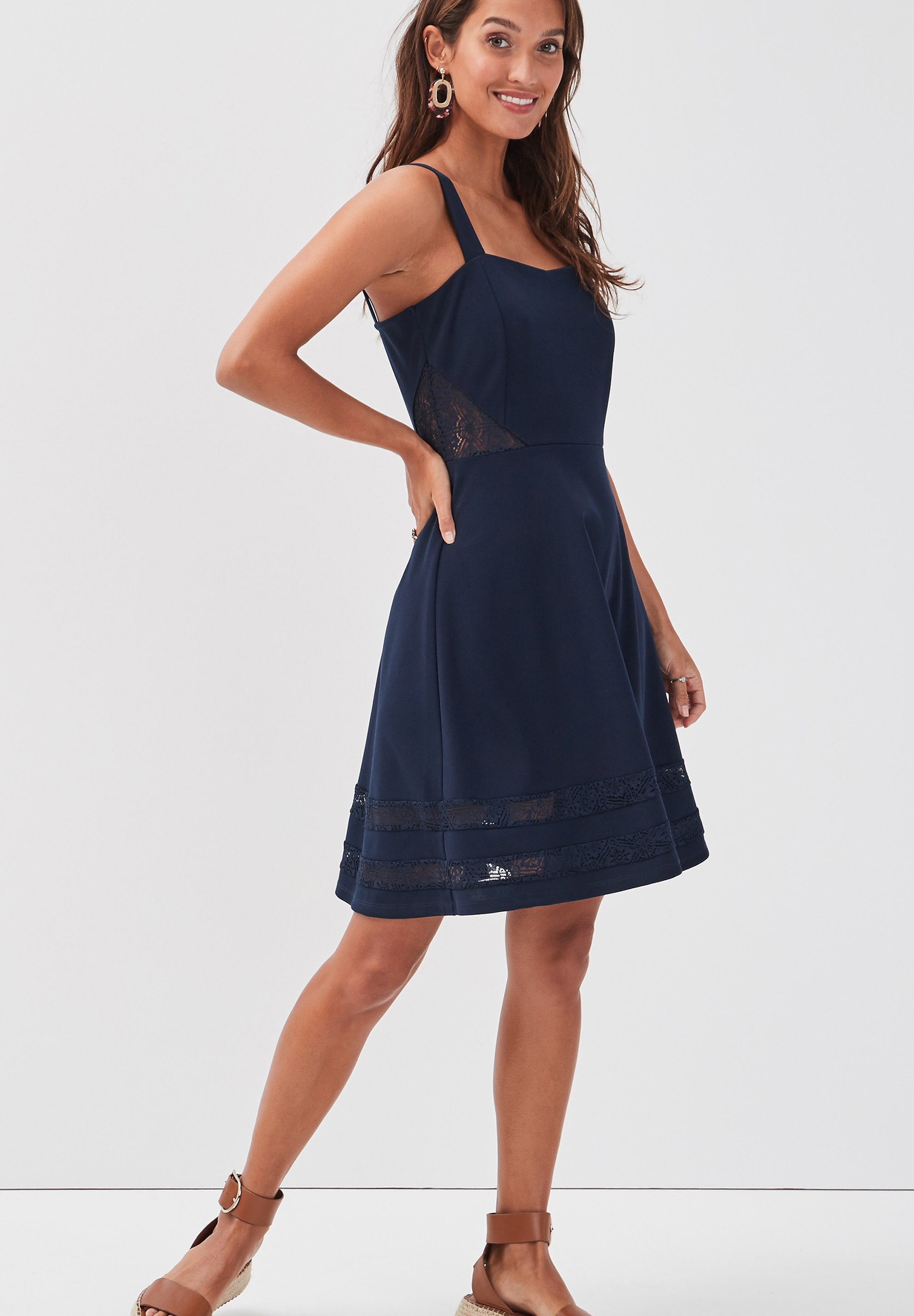 cache cache robe dentelle