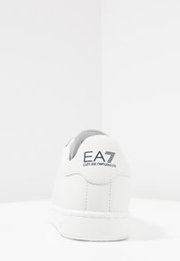 EA7 Emporio Armani UNISEX - Tenisice - white