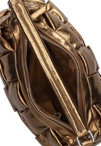 Núnoo Handtas - cool bronze