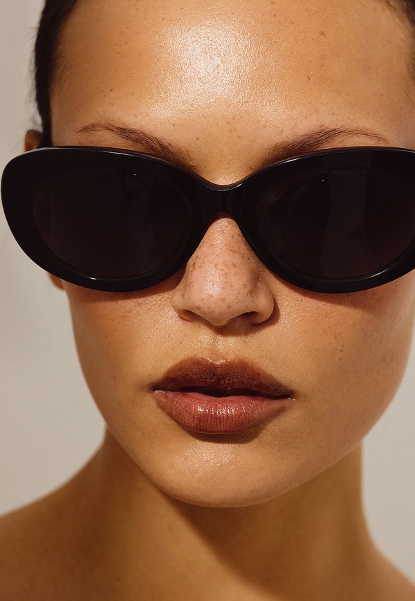 OVAL FRAME - Sonnenbrille