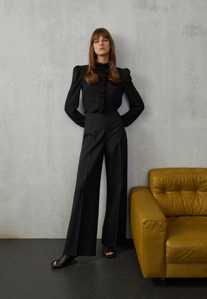 Trousers - black