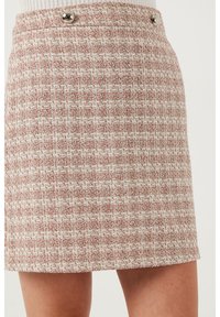 LELA REGULAR FIT. - A-lijn rok - brick red