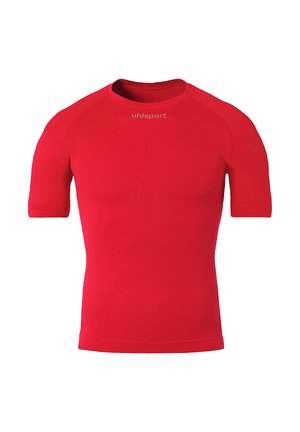 Rød T-shirt med korte ærmer til sport med rund hals, lavet af strækbart materiale og med teksturerede mønstre på fronten og siderne.