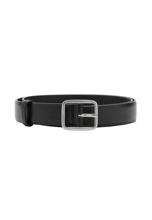 Black leather belt with a silver rectangular buckle, featuring a smooth texture and a classic design, suitable for various outfits.
