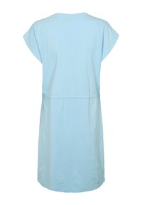 Rochie bleu deschis cu mâneci scurte și croială lejeră, cu talie adunată și textură netedă de bumbac. Decolteu simplu rotund, fără modele.