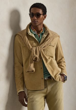 REVERSIBLE SUEDE-TAFFETA SHIRT JACKET - Δερμάτινο μπουφάν - vintage khaki/dune tan