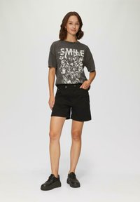 QS IM USED-LOOK - T-shirt print - anthrazit