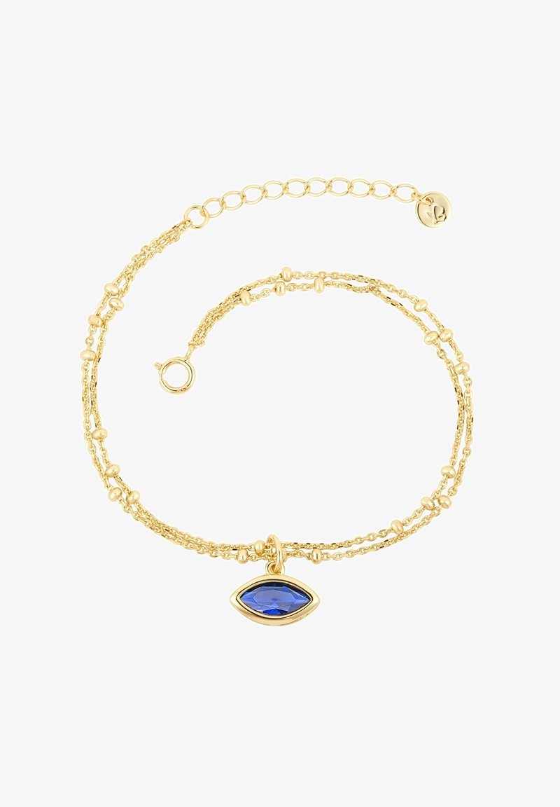 Guldarmband med flera strängar, med en blå marquise-slipad stenpendant och små pärlor integrerade i designen.