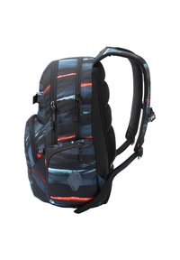 Rucksack mit schwarzem Boden, der ein blaues und rotes abstraktes Muster zeigt, mehrere mit Reißverschluss verschlossene Fächer und gepolsterte Riemen für Komfort.