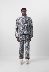 Nike ACG TFADV WNDPF - Forro polar - lt orewood brn/black/anthracite/summit white)
