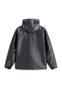 Mohali Bakers Guess Ashford Outlet Vans MTE SPECTRUM WINDBREAKER