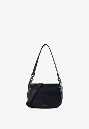 Sac à bandoulière en cuir noir avec surface texturée et sangle réglable, petites fermoirs argentés et nom de marque discret au centre devant.