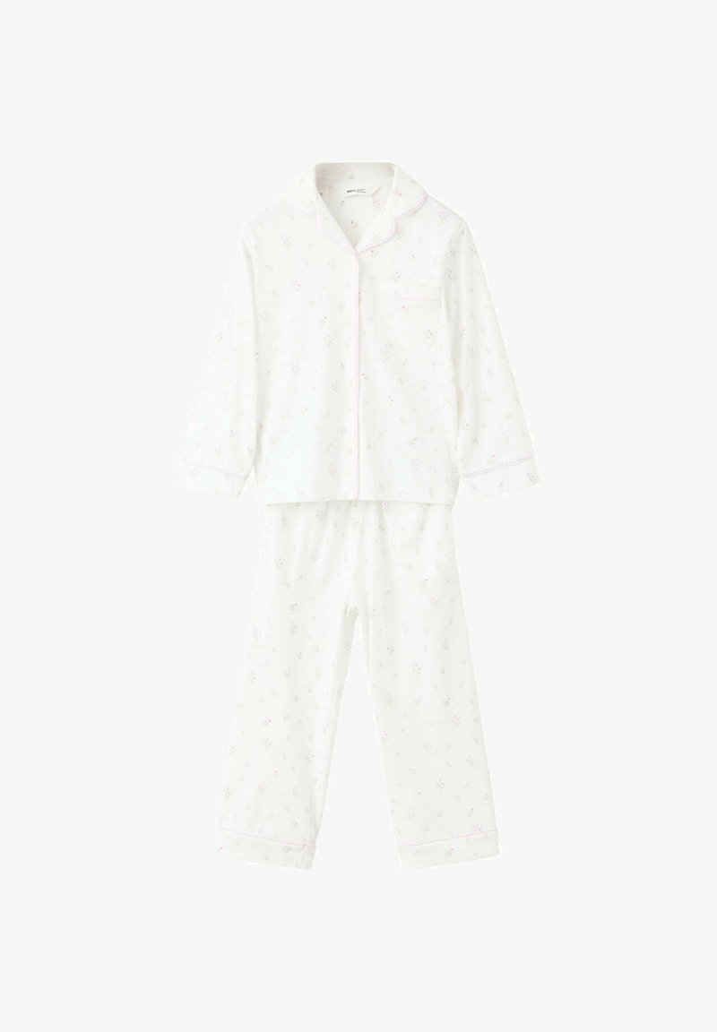 Haut de pyjama blanc à manches longues boutonné et pantalon assorti avec un petit imprimé floral dispersé et des détails en passepoil rose.