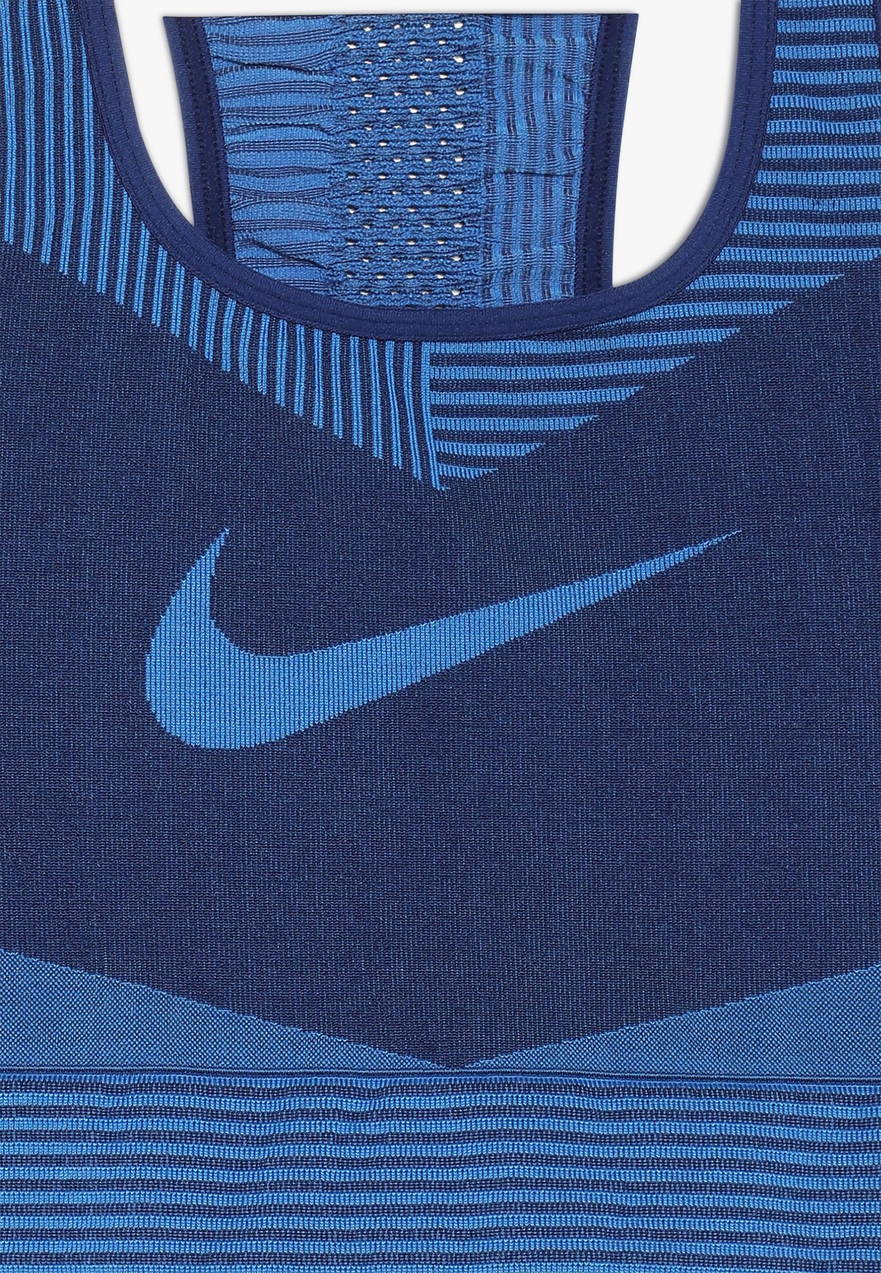 fenom seamless nike