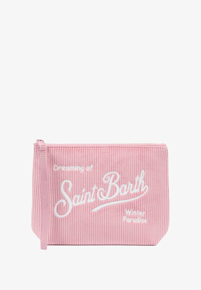 Roze corduroy pouch met een rits, met op de voorkant witte geborduurde tekst "Dromen van Saint Barth Winterparadijs".