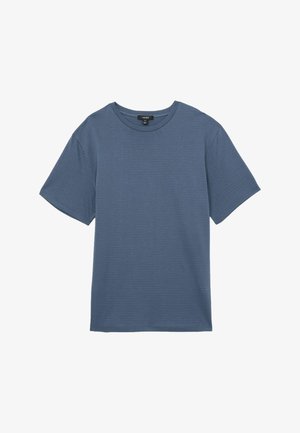 T-shirt à manches courtes en bleu foncé, fabriqué dans un tissu texturé avec un col rond et une coupe droite, ornée de subtiles rayures horizontales.
